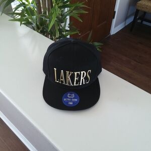 NBA  Lakers Ball Cap